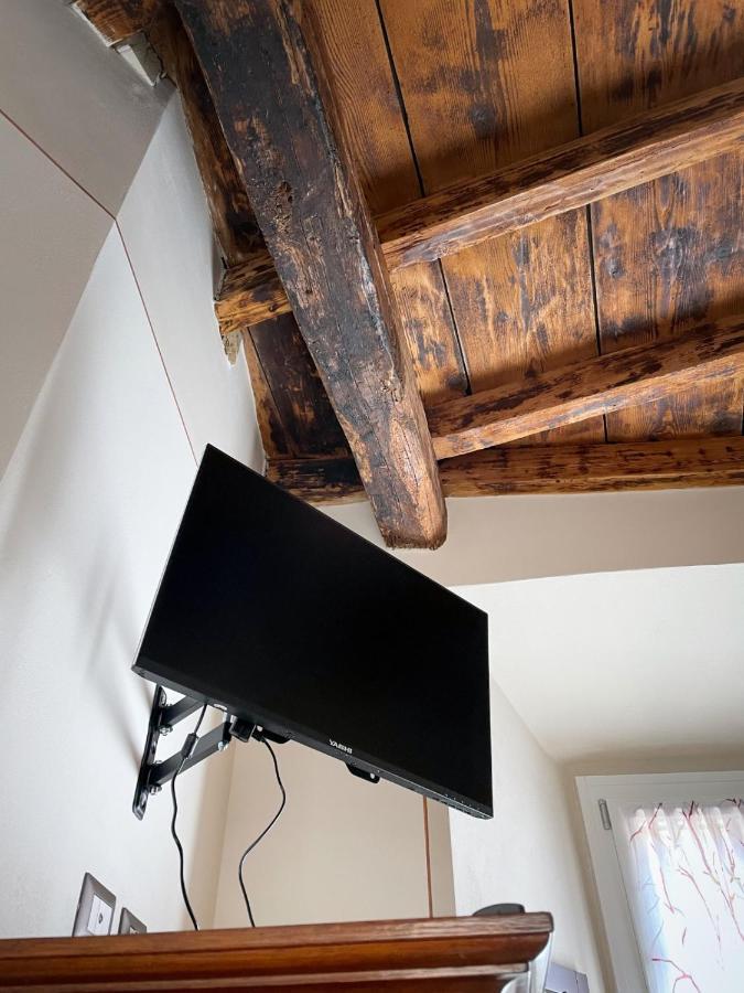 Ca De Sota Apartment Luino Luaran gambar